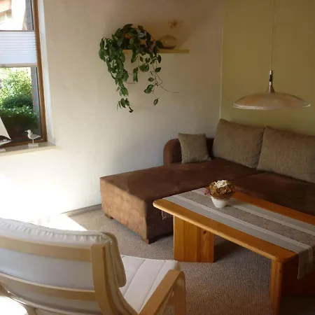 Holiday Flat In With Garden Appartamento Gross Kordshagen