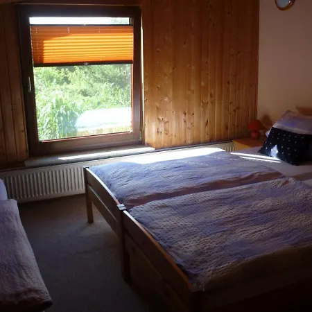 Holiday Flat In With Garden *